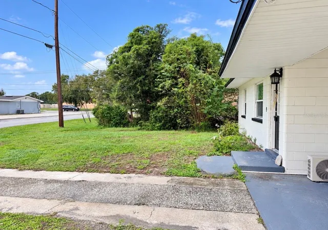 Photo 2 of Single family home for sale at 3393 Ave J NW, Winter Haven, FL 33881 | MLS# O6451914 | Listing updated on 2026-10-27