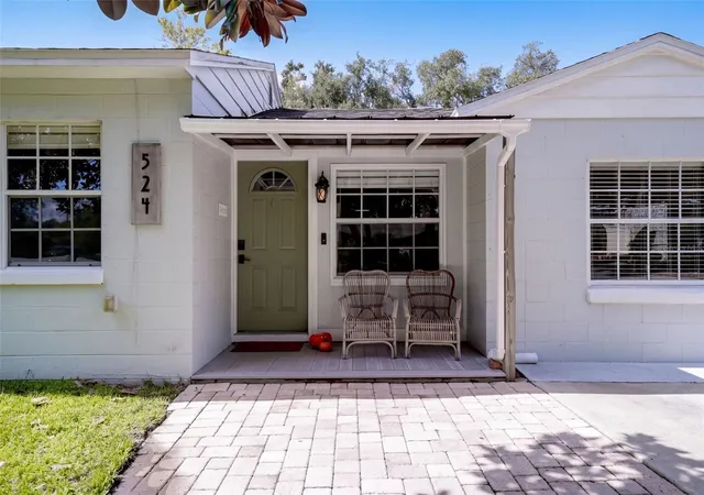 Photo 3 of Single family home for sale at 524 S Highland Ave, Winter Garden, FL 34787 | MLS# O6451915 | Listing updated on 2026-10-23