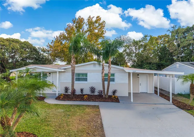 Photo 2 of Single family home for sale at 327 Amador Cir, Orlando, FL 32810 | MLS# O6451918 | Listing updated on 2026-10-24