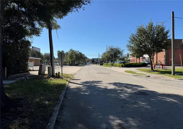 Photo 3 of Single family home for sale at 506 Lander Rd, Winter Park, FL 32792 | MLS# O6451927 | Listing updated on 2026-10-27