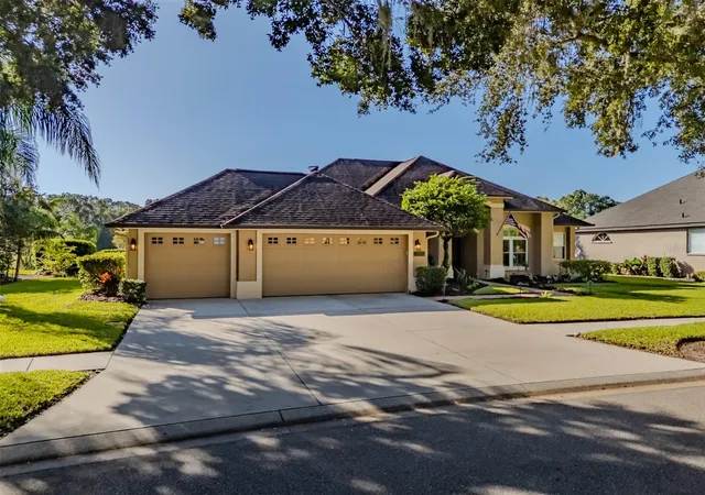 Photo 3 of Single family home for sale at 3406 Cypress Landing Dr, Valrico, FL 33596 | MLS# TB8560601 | Listing updated on 2026-10-29