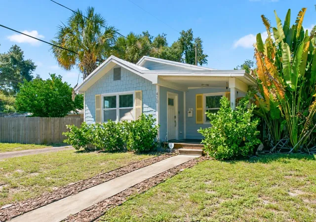 Photo 2 of Single family home for sale at 420 40th Street N, Saint Petersburg, FL 33713 | MLS# TB8560609 | Listing updated on 2026-10-23