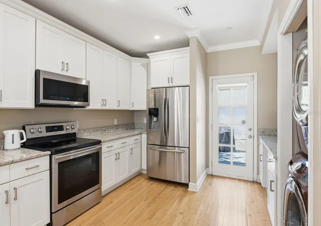 Photo 3 of Single family home for sale at 420 40th Street N, Saint Petersburg, FL 33713 | MLS# TB8560609 | Listing updated on 2026-10-23