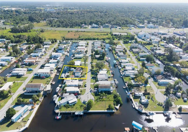 Photo 1 of Manufactured home for sale at 6805 Heron Ln, Hudson, FL 34667 | MLS# W7890541 | Listing updated on 2026-10-23