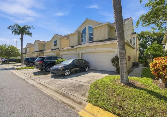 Photo 2 of Townhouse for sale at 1050 Starkey Rd #907, Largo, FL 33771 | MLS# TB8560622 | Listing updated on 2026-10-23
