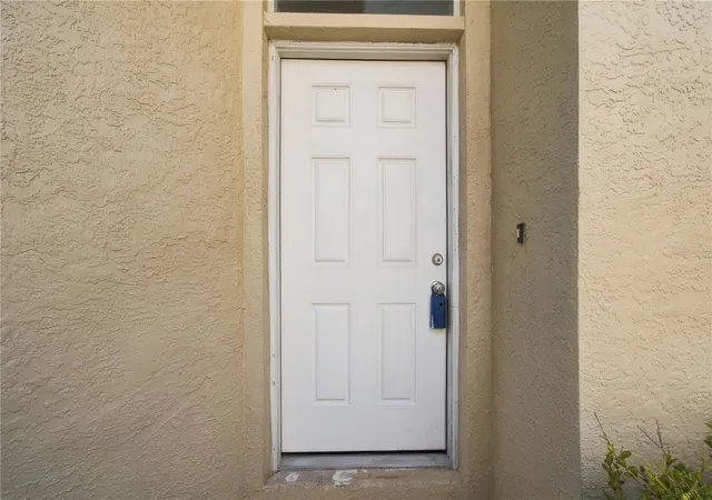 Photo 4 of Townhouse for sale at 1050 Starkey Rd #907, Largo, FL 33771 | MLS# TB8560622 | Listing updated on 2026-10-23