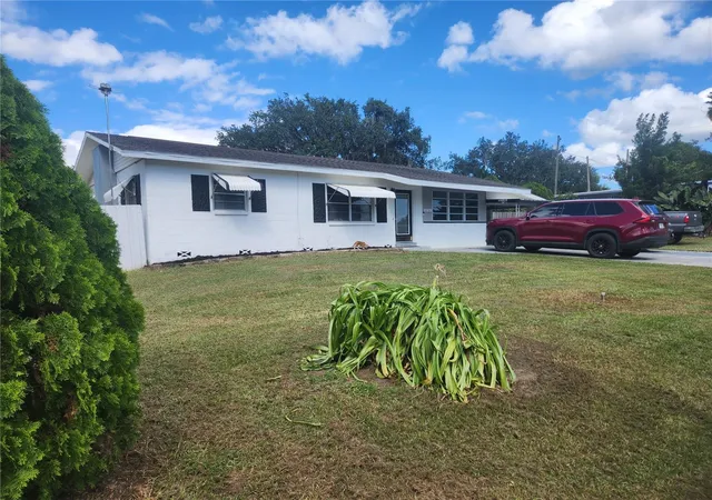Photo 3 of Single family home for sale at 36707 Eden St, Zephyrhills, FL 33541 | MLS# TB8560624 | Listing updated on 2026-10-28