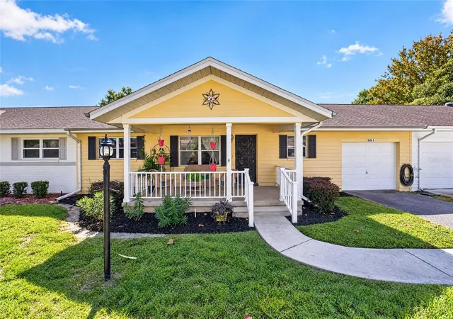 Single family home for sale at 8650 SW 95th Street, OCALA, FL 34481 | MLS# OM734504