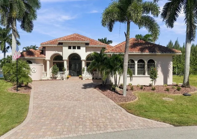 Photo 4 of Single family home for sale at 15728 Aldama Cir, Port Charlotte, FL 33981 | MLS# D6149309 | Listing updated on 2026-10-23