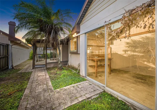 Photo 3 of Single family home for sale at 10842 Venice Cir, Tampa, FL 33635 | MLS# TB8560639 | Listing updated on 2026-10-30