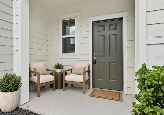 Photo 3 of Townhouse for sale at 5931 Chestnut Grv Pl, Saint Cloud, FL 34771 | MLS# O6451973 | Listing updated on 2026-10-23
