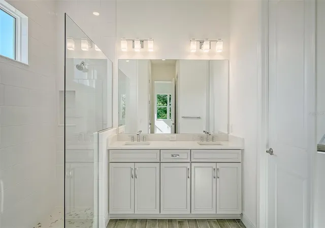 Photo 4 of Single family home for sale at 13916 Painted Loop, Parrish, FL 34219 | MLS# A4710516 | Listing updated on 2026-10-29