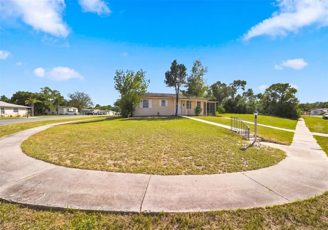 Photo 2 of Single family home for sale at 520 Copperfield Rd, Spring Hill, FL 34606 | MLS# TB8560649 | Listing updated on 2026-10-29
