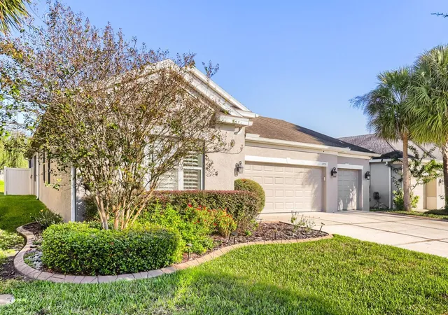 Photo 1 of Single family home for sale at 17735 Bright Wheat Dr, Lithia, FL 33547 | MLS# TB8560655 | Listing updated on 2026-10-23