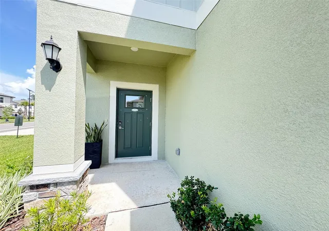 Photo 2 of Townhouse for sale at 10268 Honey Hammock Way, San Antonio, FL 33576 | MLS# W7890553 | Listing updated on 2026-10-23