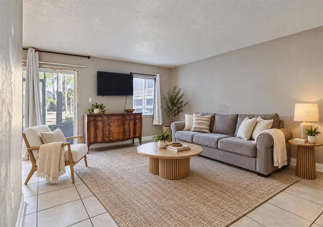 Listing Photo 4 - Condo for sale in building located at 4709 S Texas Ave, ORLANDO, FL 32839 - Unit #4709B
