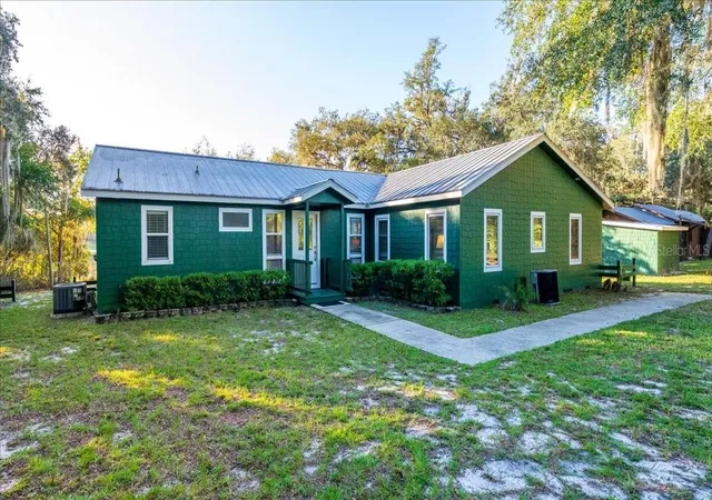 Photo 1 of House for sale at 22649 NE & 22645 & Land 105th Ave Rd, Fort Mc Coy, FL 32134 | MLS# O6451985 | Listing updated on 2026-10-23