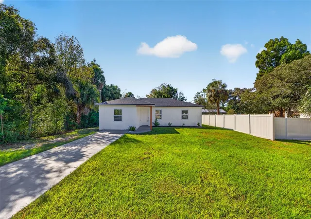 Photo 1 of Single family home for sale at 16107 Sea Pines Dr, Hudson, FL 34667 | MLS# TB8560663 | Listing updated on 2026-10-23