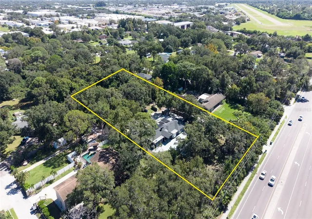 Photo 3 of Single family home for sale at 1817 N Keene Rd, Clearwater, FL 33755 | MLS# TB8560665 | Listing updated on 2026-10-23