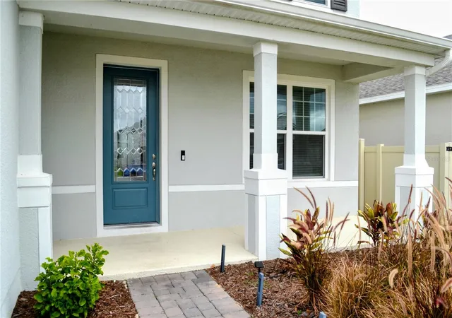 Photo 3 of Single family home for sale at 952 Vineyard Ridge Rd, Minneola, FL 34715 | MLS# S5160024 | Listing updated on 2026-10-23