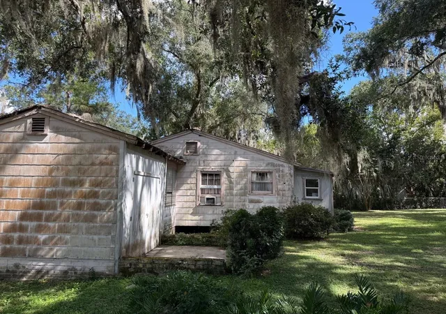 Photo 3 of Single family home for sale at 1234 NE 8th Street, Ocala, FL 34470 | MLS# OM734514 | Listing updated on 2026-10-24