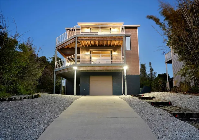 Photo 2 of Single family home for sale at 4999 Alta Vista Ave, Saint Augustine, FL 32080 | MLS# FC322304 | Listing updated on 2026-10-27