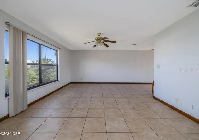 Photo 2 of Single family home for sale at 116 Sand Dunes Dr, Ormond Beach, FL 32176 | MLS# FC322305 | Listing updated on 2026-10-27