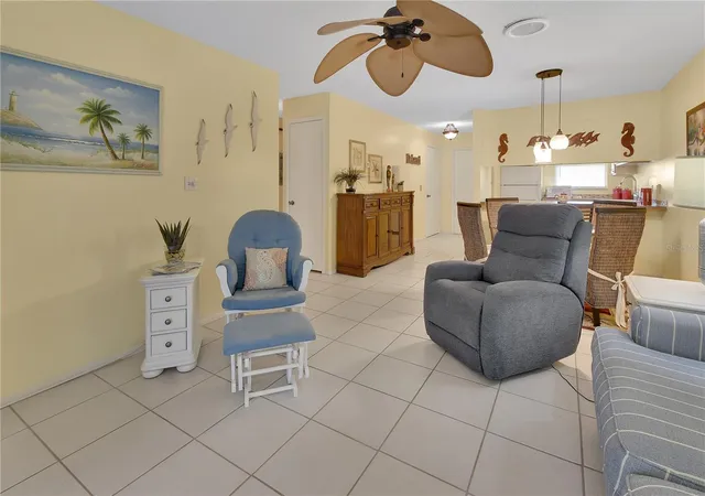 Photo 4 of Condo for sale at 7 Fairway Ct #7, Deland, FL 32724 | MLS# V4951953 | Listing updated on 2026-10-23