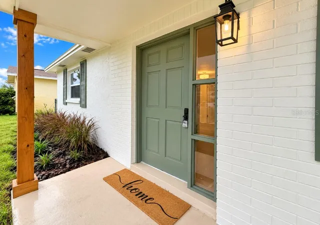 Photo 1 of Single family home for sale at 10032 Kingswood Ln, Port Richey, FL 34668 | MLS# W7890558 | Listing updated on 2026-10-23