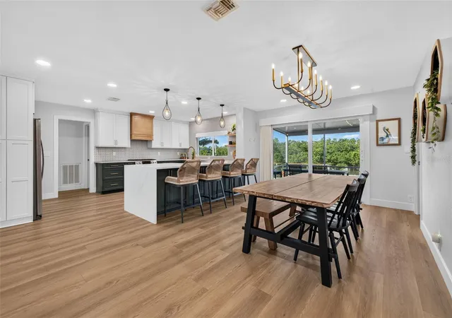 Photo 4 of Sale Pending at 4606 Bay Crst Dr, Tampa, FL 33615 | MLS# TB8560679 | Listing updated on 2026-10-25