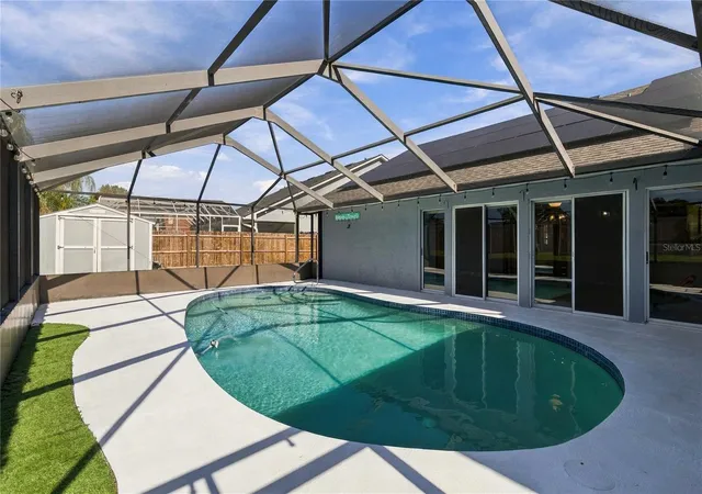 Photo 1 of Single family home for sale at 2490 Albany Dr, Kissimmee, FL 34758 | MLS# O6452011 | Listing updated on 2026-10-23