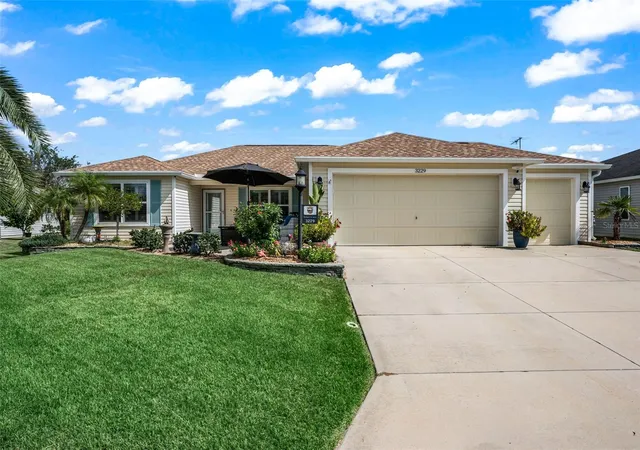 Single family home for sale at 3229 Dressendorfer Dr, THE VILLAGES, FL 32163 | MLS# G5119386