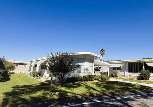 Photo 3 of Manufactured home for sale at 353 Hawthorne Blvd, Leesburg, FL 34748 | MLS# G5119387 | Listing updated on 2026-10-23