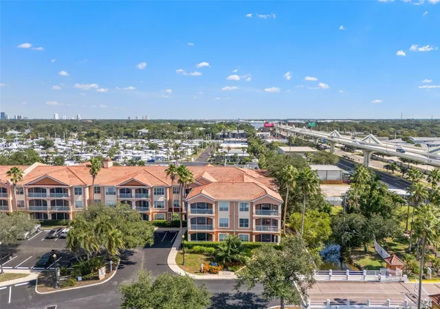 Photo 3 of Condo for sale at 5000 Culbreath Key Way #1-319, Tampa, FL 33611 | MLS# TB8560685 | Listing updated on 2026-10-23