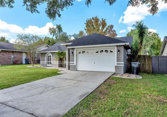 Photo 2 of Single family home for sale at 2314 Eastmeadows Ct, Lakeland, FL 33812 | MLS# L4965981 | Listing updated on 2026-10-29