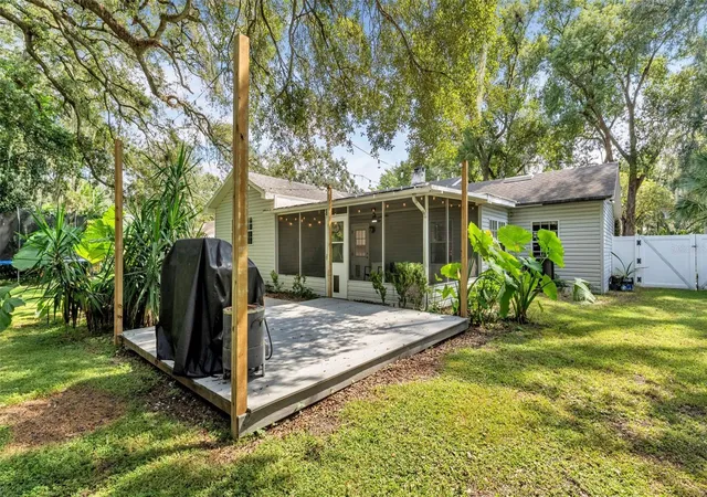 Photo 4 of Single family home for sale at 1630 Athens St, Lakeland, FL 33803 | MLS# L4965983 | Listing updated on 2026-10-28