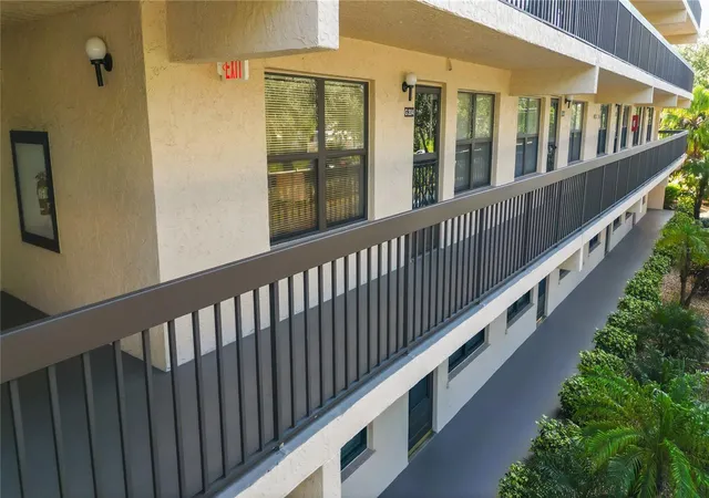 Photo 2 of Condo for sale at 625 30th Avenue W #G204, Bradenton, FL 34205 | MLS# A4710529 | Listing updated on 2026-10-29