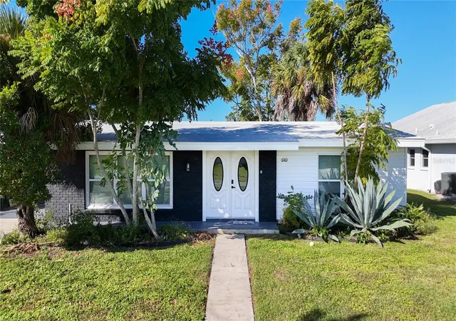 Single family home for sale at 6363 Talbot St, NORTH PORT, FL 34287 | MLS# A4710536