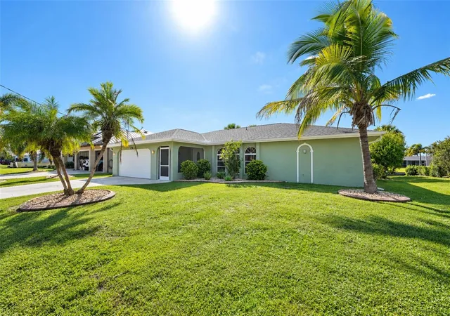 Photo 1 of Single family home for sale at 18231 Hottelet Cir, Port Charlotte, FL 33948 | MLS# C7532372 | Listing updated on 2026-10-27