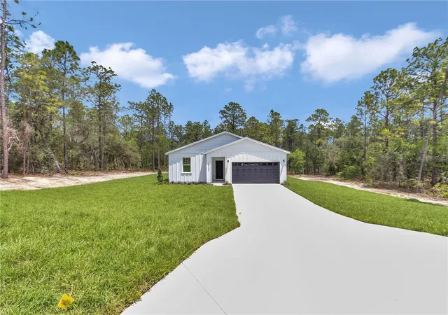 Single family home for sale at 12197 SW 76 Lane, Dunnellon, FL 34432 | MLS# O6452039 | Listing updated on 2026-10-29