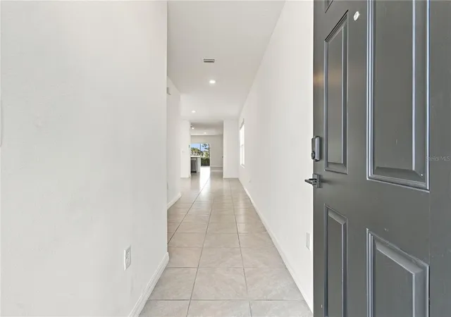Photo 3 of Single family home for sale at 3527 Maple Grv Way, Plant City, FL 33565 | MLS# O6452058 | Listing updated on 2026-10-23