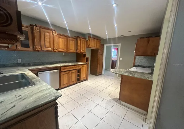 Photo 3 of Single family home for sale at 4133 Narvarez Way S, Saint Petersburg, FL 33712 | MLS# TB8560728 | Listing updated on 2026-10-22