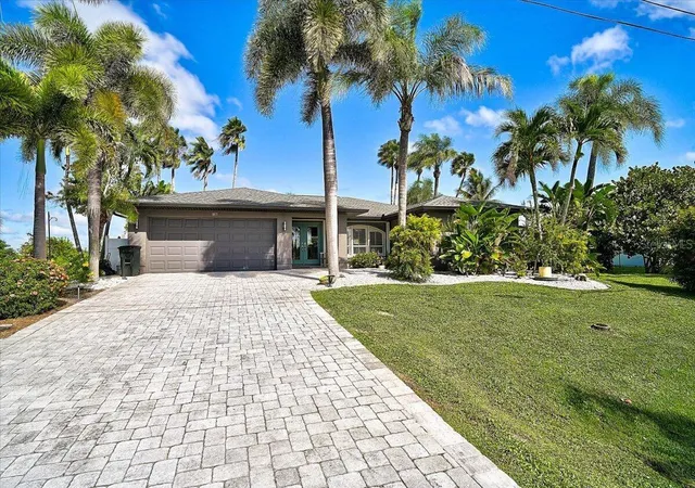 Photo 2 of Single family home for sale at 8877 Calumet Blvd, Port Charlotte, FL 33981 | MLS# O6452062 | Listing updated on 2026-10-23
