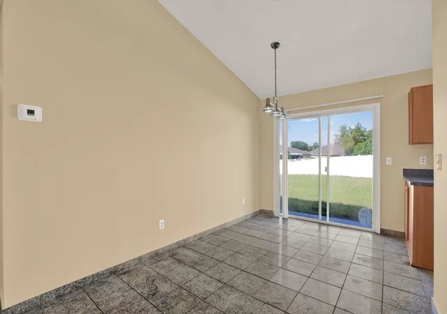 Photo 2 of Single family home for sale at 6238 Covewood Dr, Spring Hill, FL 34609 | MLS# W7890563 | Listing updated on 2026-10-23