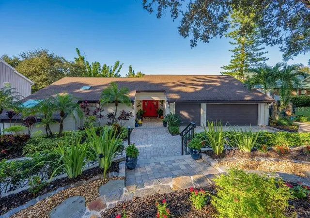 Single family home for sale at 1184 Weybridge Ln, DUNEDIN, FL 34698 | MLS# TB8560742