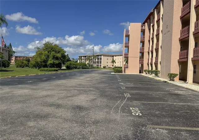 Photo 2 of Condo for sale at 4085 Lake Bayshore Dr #C311, Bradenton, FL 34205 | MLS# C7532387 | Listing updated on 2026-10-23