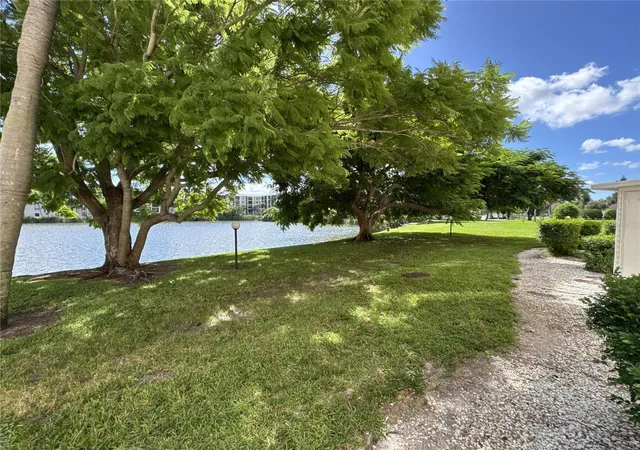 Photo 3 of Condo for sale at 4085 Lake Bayshore Dr #C311, Bradenton, FL 34205 | MLS# C7532387 | Listing updated on 2026-10-23