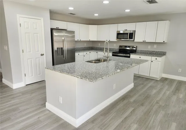 Photo 2 of Single family home for sale at 3069 Tobago Ave, Clermont, FL 34711 | MLS# O6452076 | Listing updated on 2026-10-23