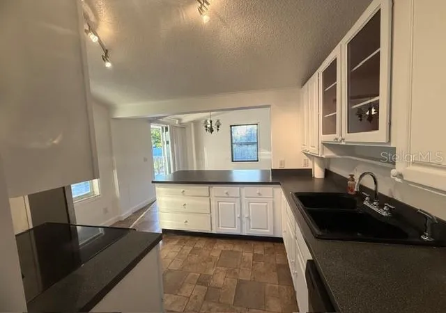 Photo 4 of Single family home for sale at 2952 Sun Pointe Ct, Kissimmee, FL 34741 | MLS# S5160049 | Listing updated on 2026-10-26