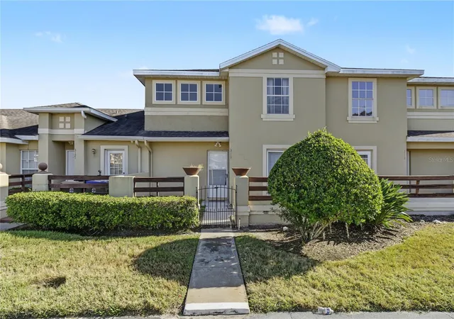 Townhouse for sale at 3117 Sandy Shore Ln, KISSIMMEE, FL 34743 | MLS# O6452077